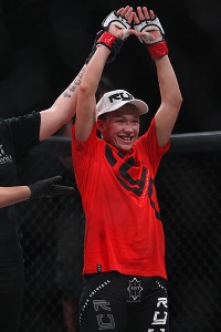 Jones-Lybarger (Dave Mandel/Sherdog)