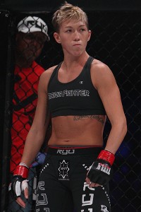 Jones-Lybarger (Dave Mandel/Sherdog)