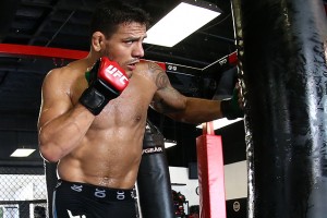 Dos Anjos (Dave Mandel/Sherdog)