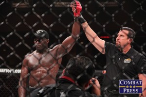 Cheick Kongo (L) (Jeff Vulgamore/Combat Press)