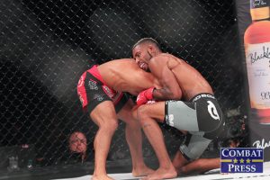 Caldwell (R) (Jeff Vulgamore/Combat Press)