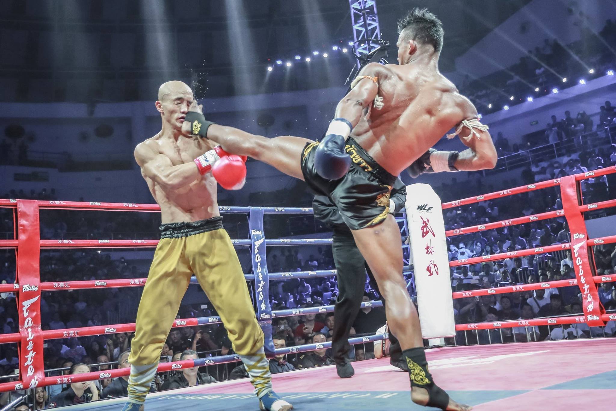Combat Press 2016 Kickboxing Awards: Robbery of the Year - Yi Long vs. Buakaw Banchamek