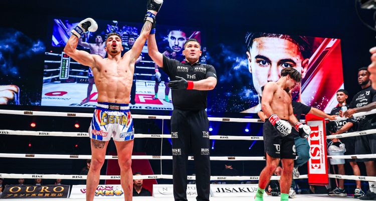 Ibanez def. Bourass at GLORY 101.