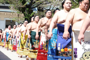 Top division sumo wrestlers in April 2025.