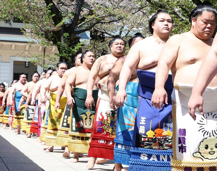 Top division sumo wrestlers in April 2025.