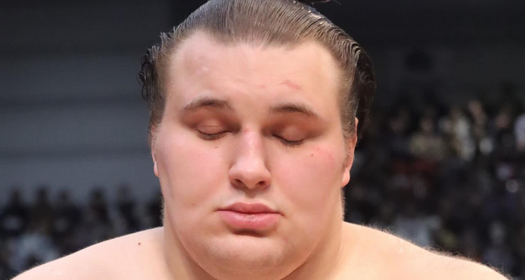 Sumo wrestler Aonishiki.