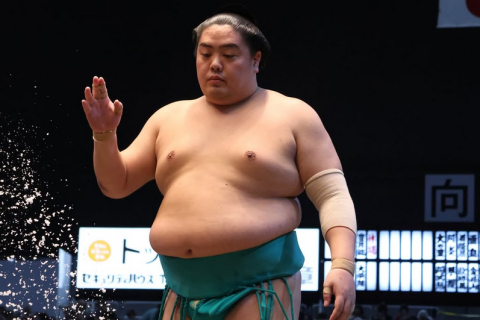 Sumo wrestler Ichiyamamoto at the 2025 Nagoya tournament.