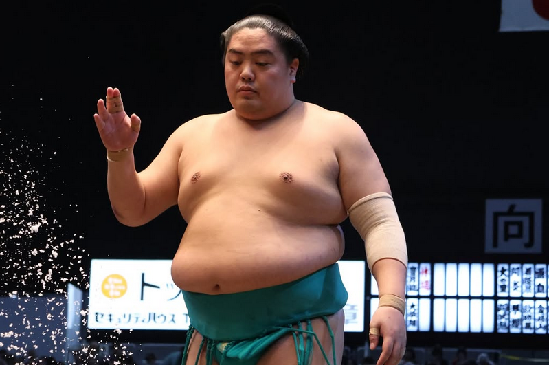 Sumo wrestler Ichiyamamoto at the 2025 Nagoya tournament.